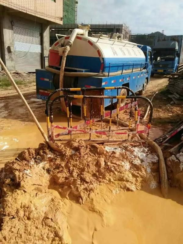 岗巴工地淤泥清淤