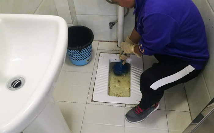 岗巴疏通蹲坑