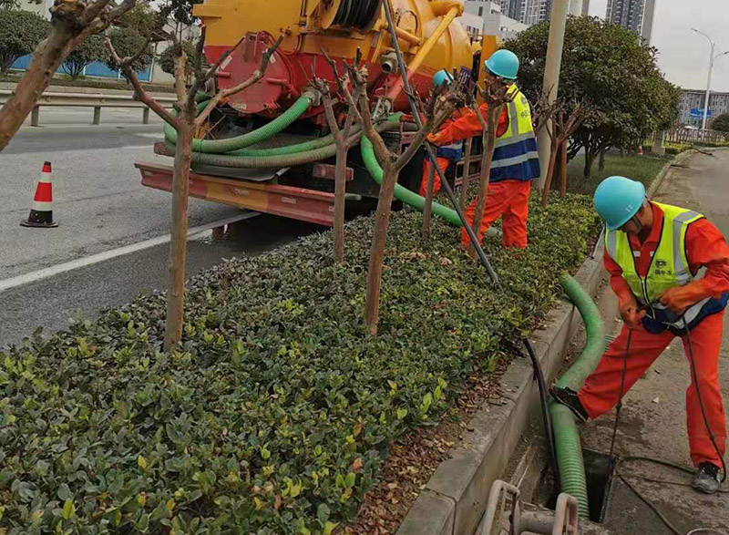 岗巴市政管道清淤